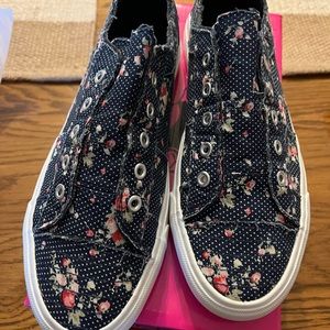 NIB Corkys slip on sneakers